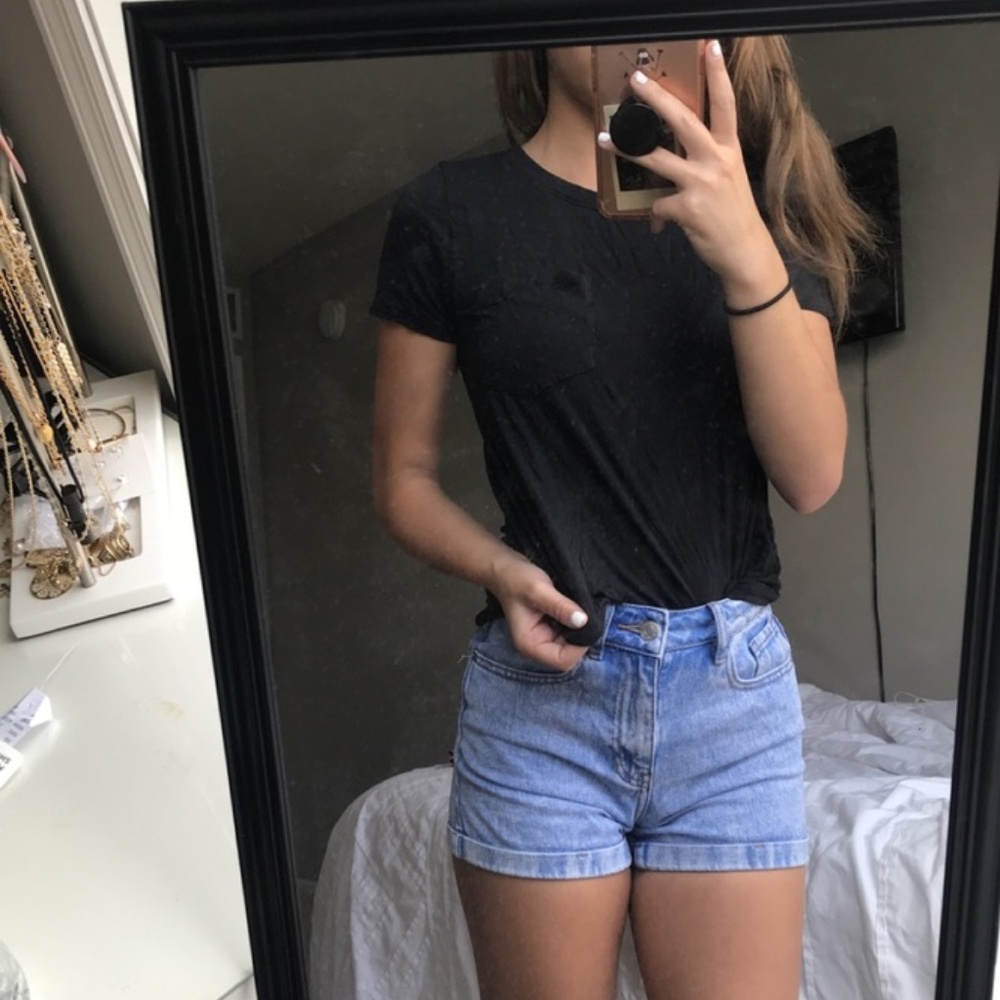 Black Pocket Tee